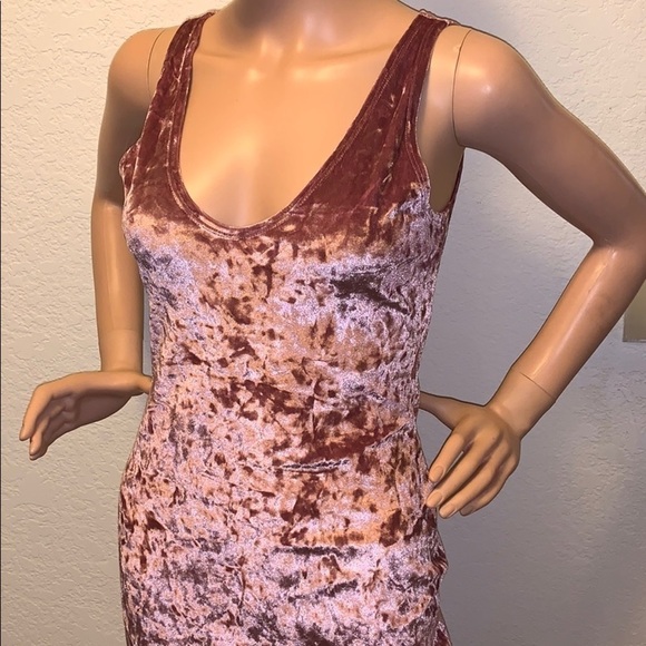 𝅺popular Basic Womens Pink Crushed Velvet Dress Size medium - Picture 4 of 6